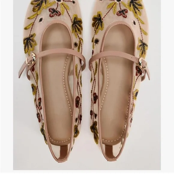 Embroidered Floral Mesh Ballet Flats - Picture 4 of 7